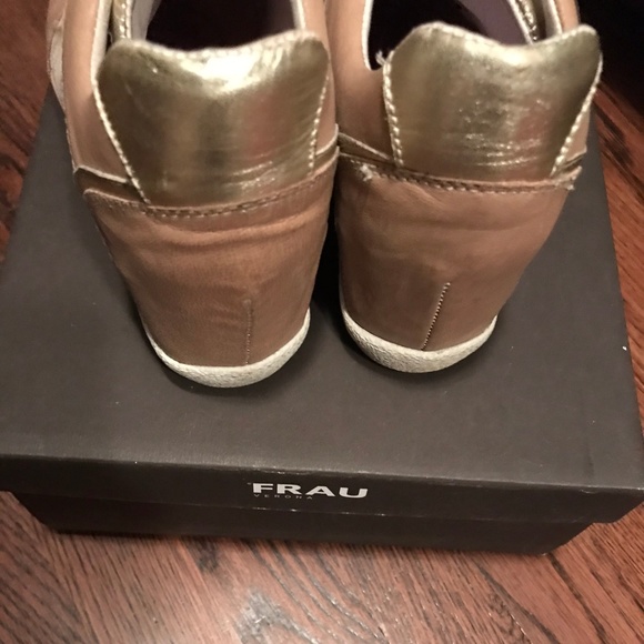 Frau tan sneakers - Picture 2 of 2